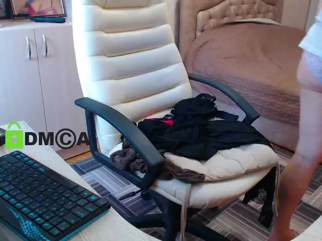Live sex webcam photo for rosewind8 #272904197