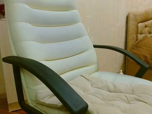 Live sex webcam photo for rosewind8 #275905891