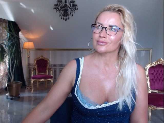 Live sex webcam photo for rossalinda #281836160