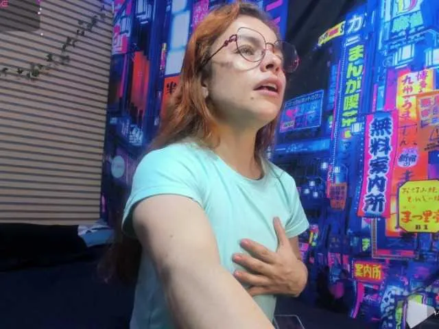 Live sex webcam photo for rosse2504 #290416029