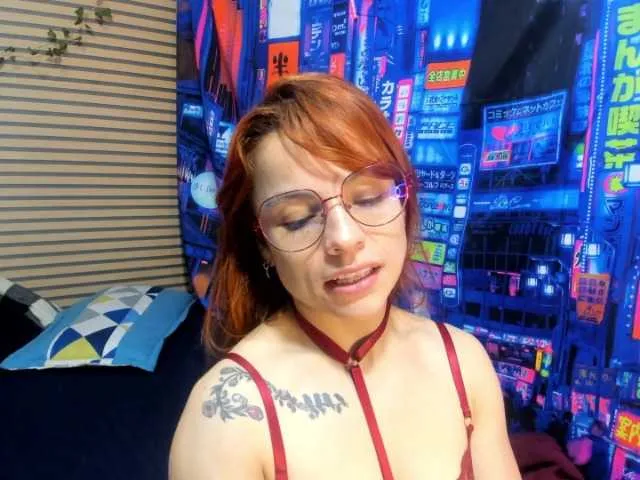 Live sex webcam photo for rosse2504 #290575982