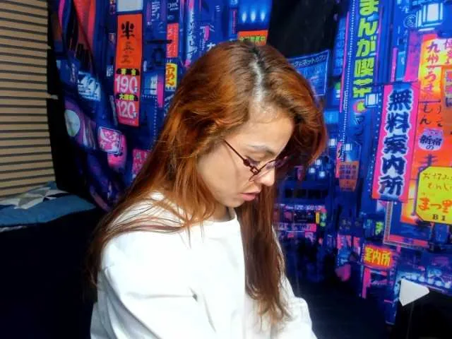 Live sex webcam photo for rosse2504 #290590429