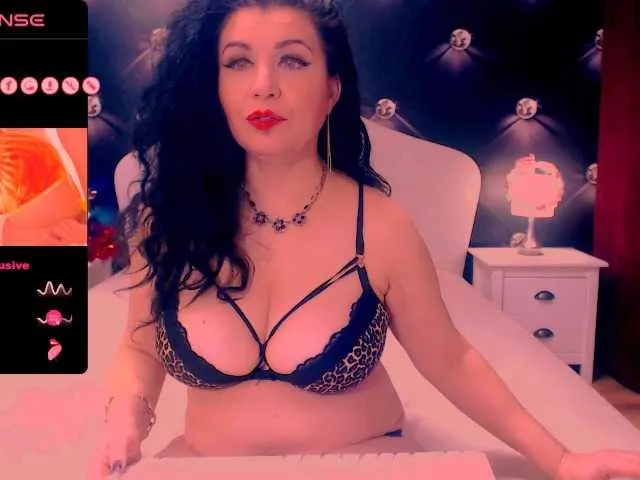 Live sex webcam photo for rosse48 #276944399