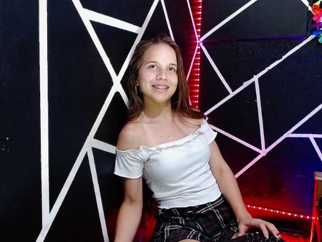 Live sex webcam photo for rosssexhot #272886914