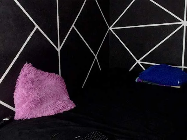 Live sex webcam photo for rosssexhot #273585779