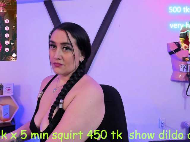 Live sex webcam photo for rouse-smitt #276700671