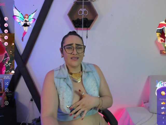 Live sex webcam photo for rouse-smitt #277430251