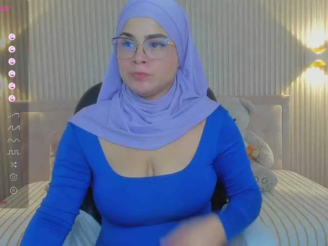 Live sex webcam photo for rousee #291050907