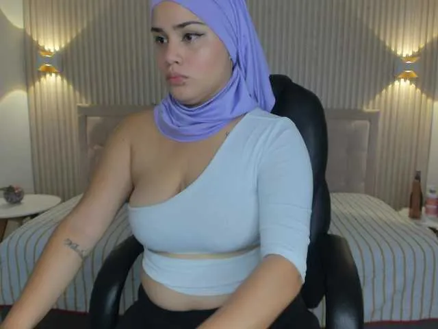 Live sex webcam photo for rousee #291237975