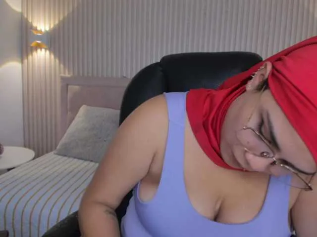 Live sex webcam photo for rousee #291254328