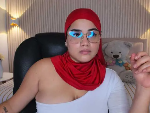 Live sex webcam photo for rousee #291280192