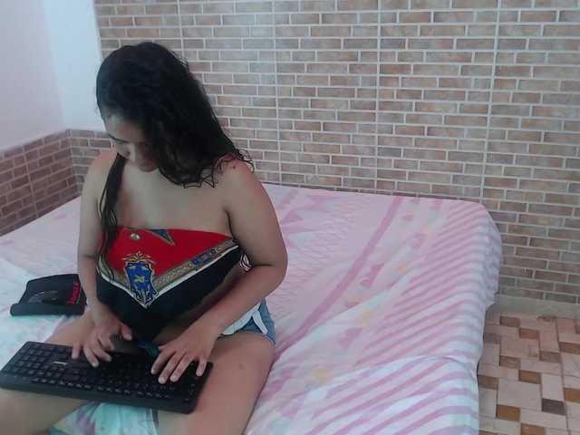 Live sex webcam photo for rousepeice #274578146