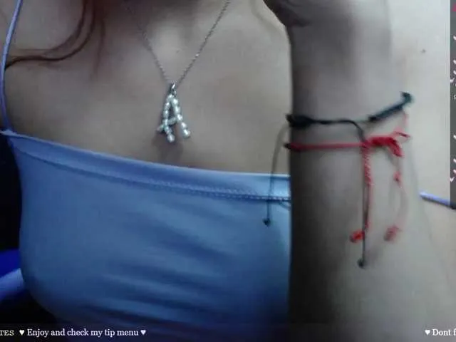 Live sex webcam photo for rousse-lovers #273616011