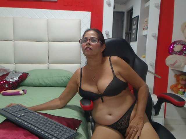 Live sex webcam photo for rousse-sexyandhot #277419944