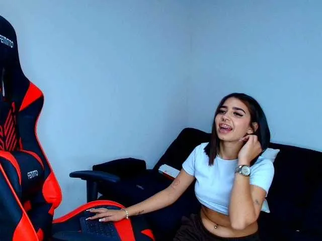 Live sex webcam photo for rousse-violeta #290933478