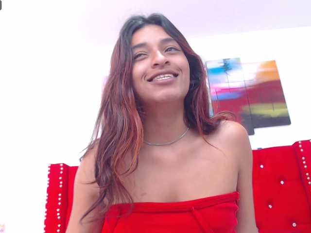 Live sex webcam photo for roussyx #276654416