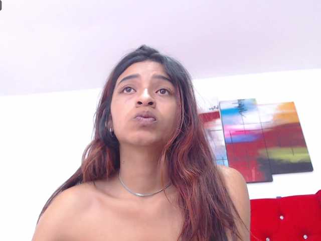 Live sex webcam photo for roussyx #276662105