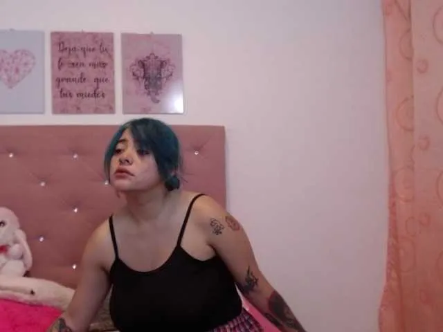 Live sex webcam photo for rouxhot #272723083