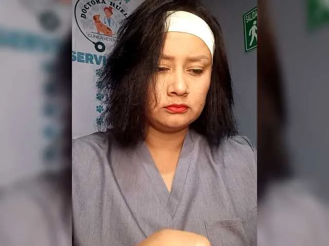 Live sex webcam photo for roxanamontero #292126759