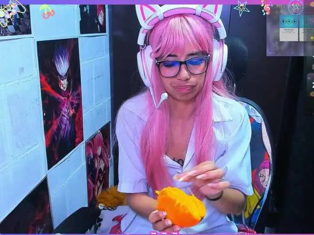 Live sex webcam photo for roxanbunny #277872378