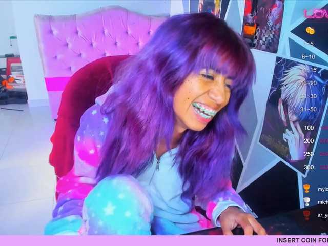 Live sex webcam photo for roxanbunny #289627233