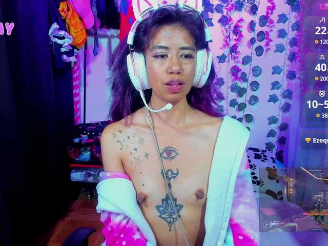 Live sex webcam photo for roxanbunny #291328197