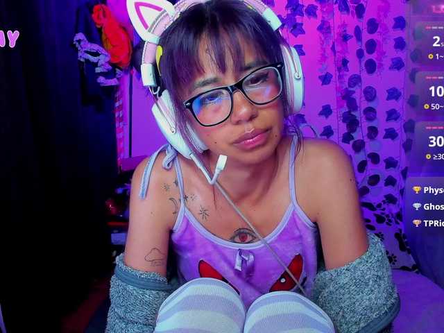 Live sex webcam photo for roxanbunny #291337052