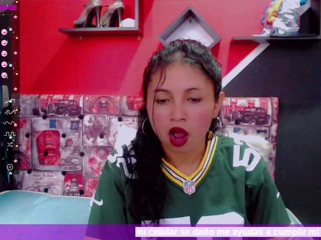 Live sex webcam photo for roxiduglas #272610139