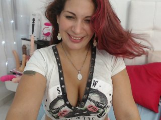 Live sex webcam photo for roxxy-milf #222954066