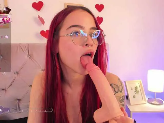 Live sex webcam photo for roxxy-mora #277343804