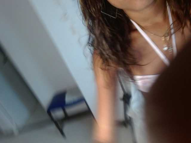 Live sex webcam photo for roxy-cooper #273052058