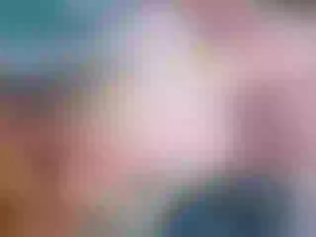 Live sex webcam photo for roxy-sexy21 #278200554
