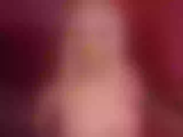 Live sex webcam photo for roxy-sexy21 #290698954