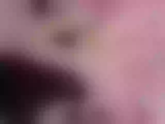 Live sex webcam photo for roxy-sexy21 #291035737