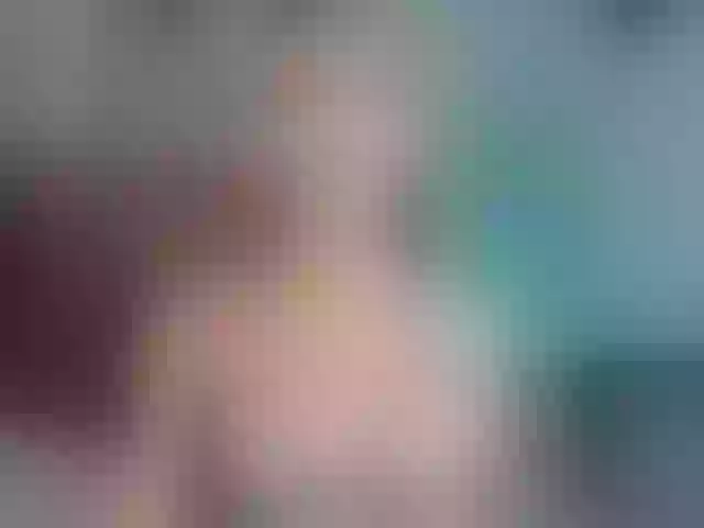 Live sex webcam photo for roxy-sexy21 #291238050
