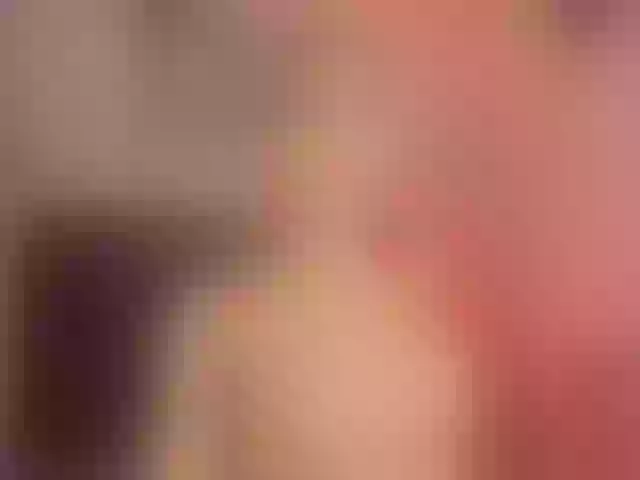Live sex webcam photo for roxy-sexy21 #291479912
