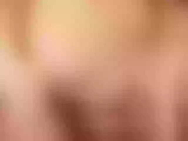 Live sex webcam photo for roxy-sexy21 #291706664