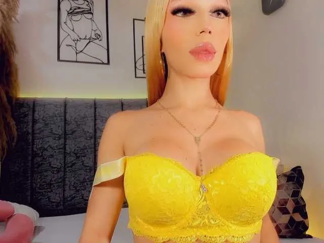 Live sex webcam photo for roxy-sexy21 #292361570