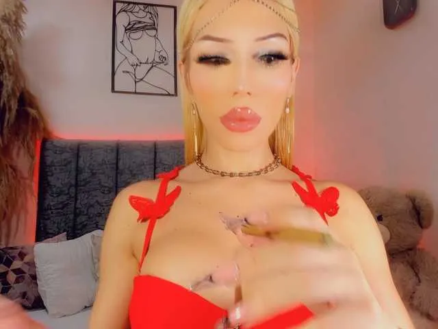 Live sex webcam photo for roxy-sexy21 #292711837