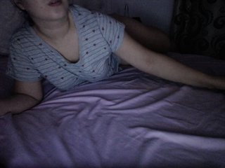 Live sex webcam photo for roxy4u #178518160