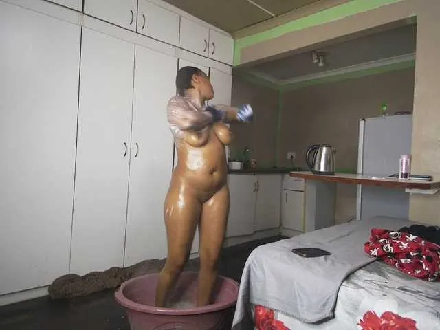 Live sex webcam photo for roxybabe0501 #291534910