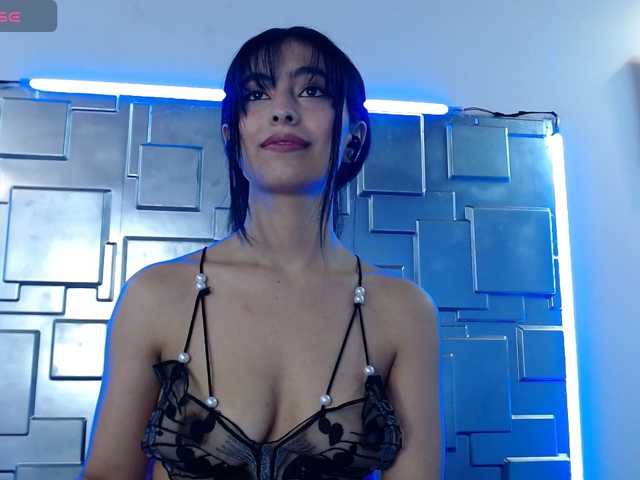 Live sex webcam photo for roxywild #294275187