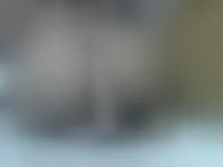 Live sex webcam photo for roxyy69 #162418731