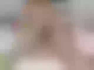 Live sex webcam photo for roxyy69 #168357922