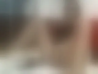 Live sex webcam photo for roxyy69 #185090379