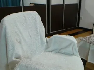 Live sex webcam photo for roxyy69 #185586806