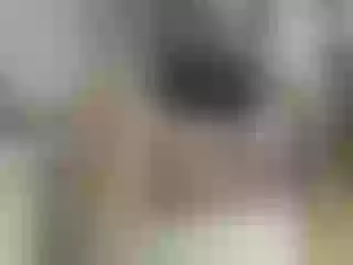 Live sex webcam photo for roxyy69 #199343665