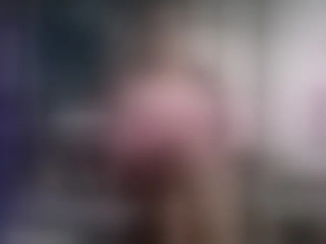 Live sex webcam photo for roxyy69 #293234921