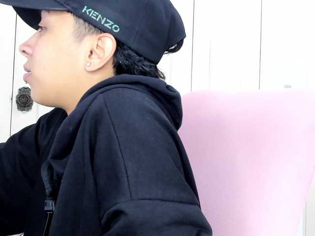 Live sex webcam photo for royter-smith #273475456