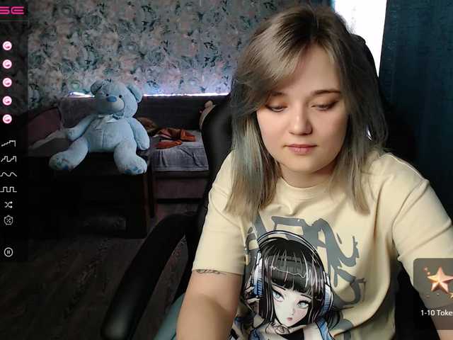 Live sex webcam photo for rozzalinaevan #276026275